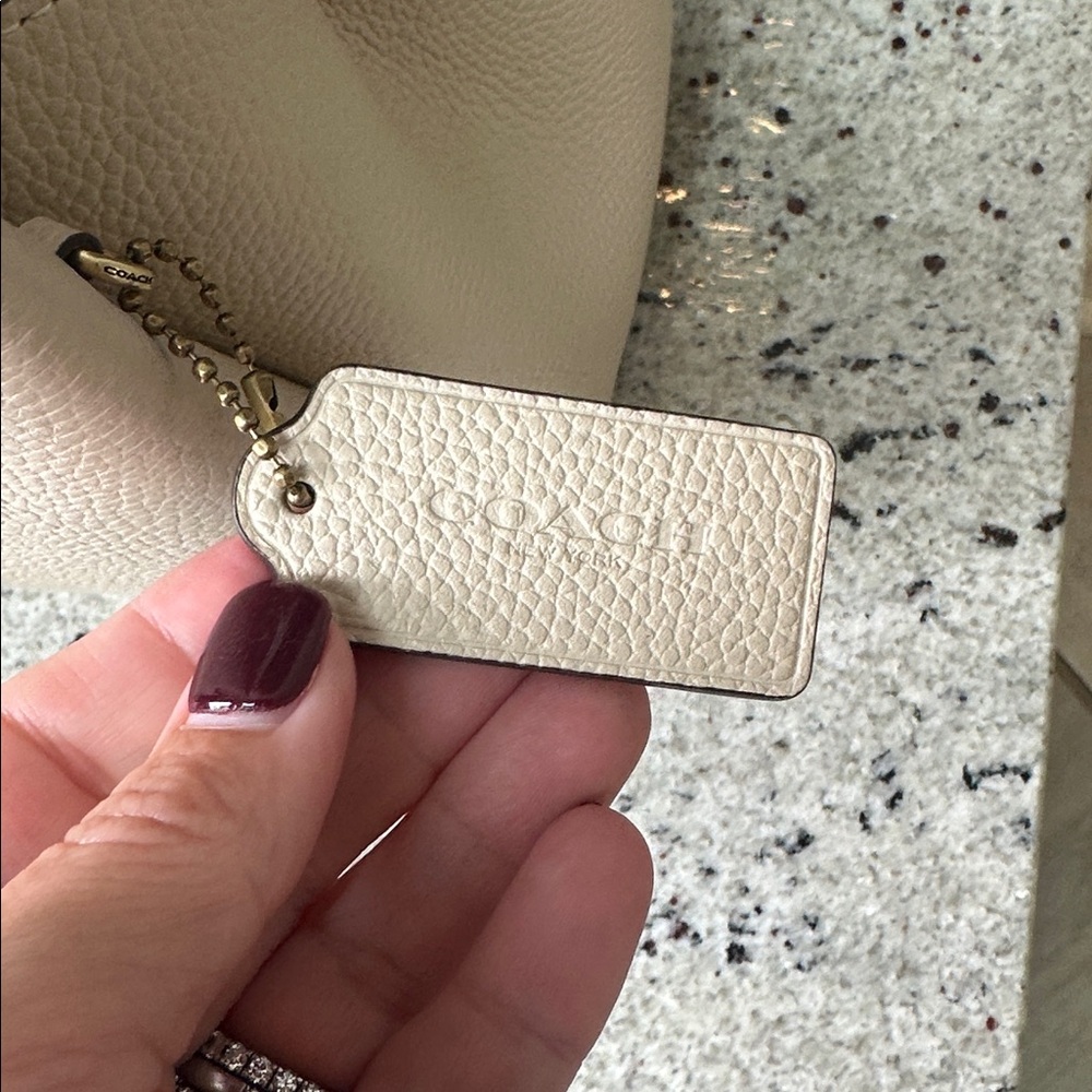 Coach Lana 23 Bag - Ivory with gold/brass hardware - Picture 8 of 12